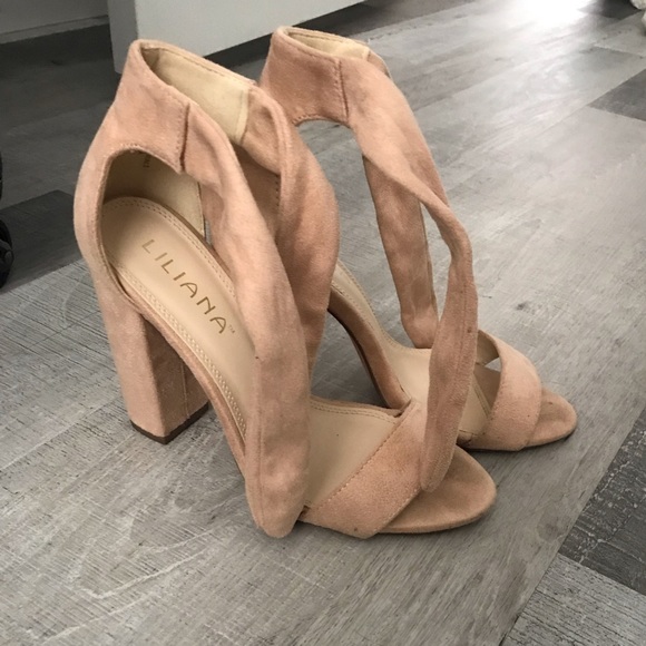 Liliana Heels - Picture 2 of 7